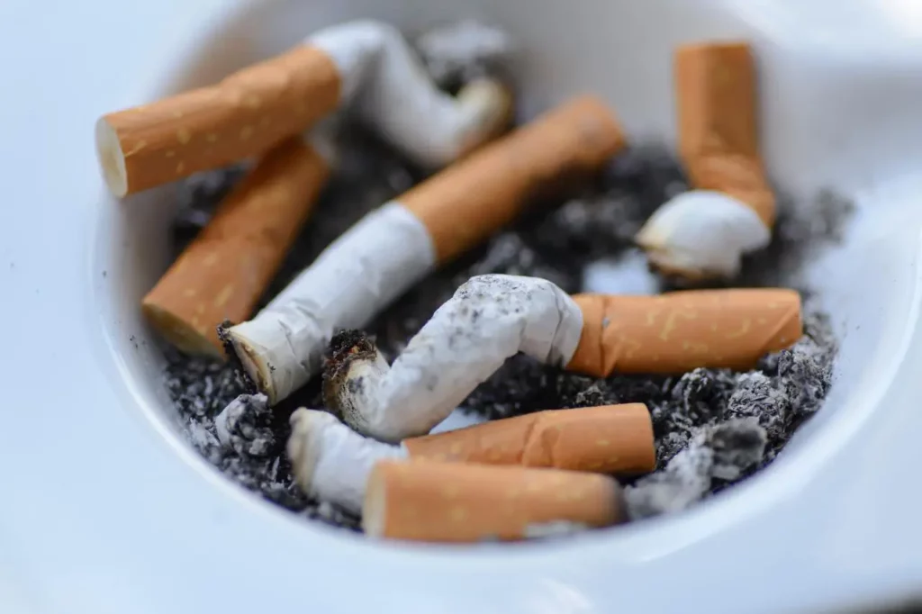 Suma de colillas en las Adicciones al alcohol drogas y tabaco